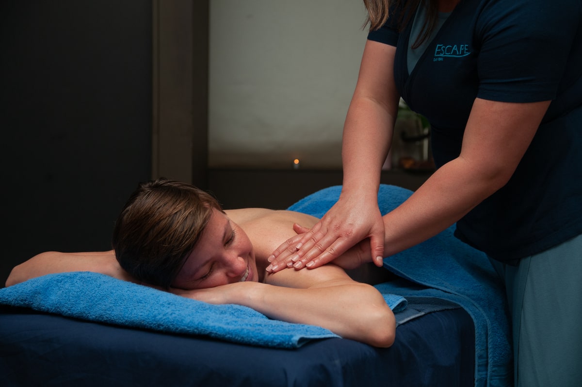 Massage_Escape_Spa_Beauty_Clinic-min